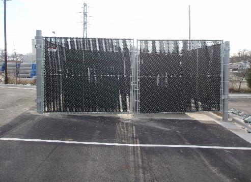 Commercial-Chain-Link-Fences-1.jpg