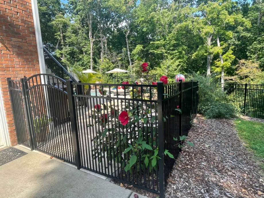 aluminum fence