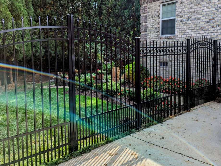 chain link fence