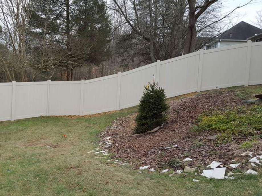 Privacy fence uneven ground deals